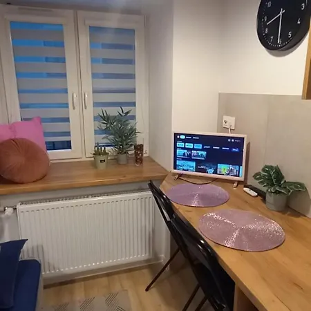 Hola Piotrkowska 37 * Lodz